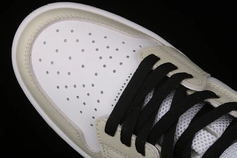 All categories Air Jordan Jordan series basketball shoes Air Jordan 1 High G version Air Jordan 1 Zoom Air CMFT AJ1 Joe 1 Pearl White high-top basketball shoes CT0979-002